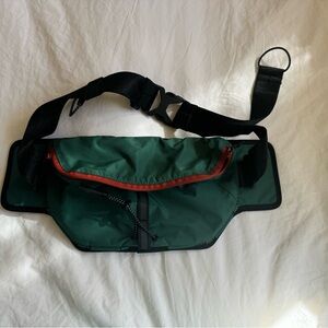 Multipass Sling Bag- green